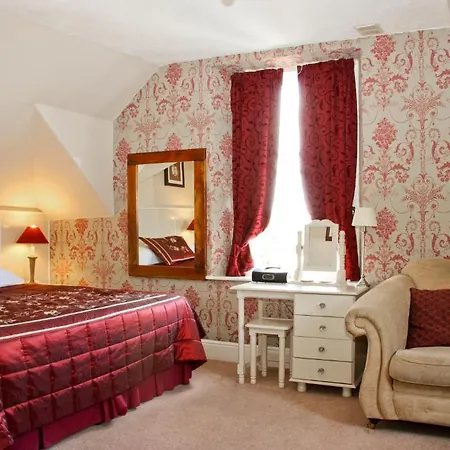 Melbourne Pensión 4*