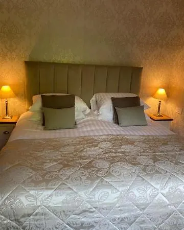 Melbourne Pensión 4*