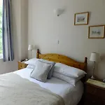 墨尔本宾馆 4*