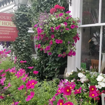 Guest house Melbourne 4*