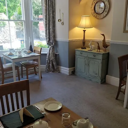 Melbourne Guest house 4*